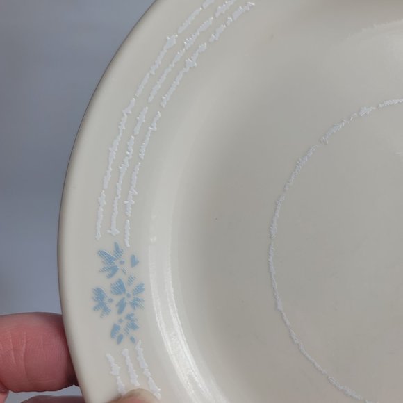 FOUR Corelle Corning Lace Bouquet Bread Plates Cream with Blue Floral Wh… - Picture 12 of 16
